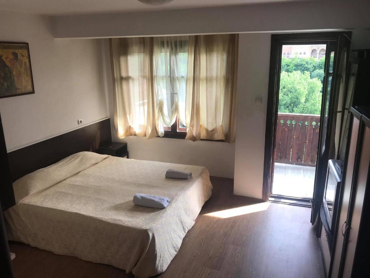 Guestrooms Ross Veliko Tărnovo Esterno foto