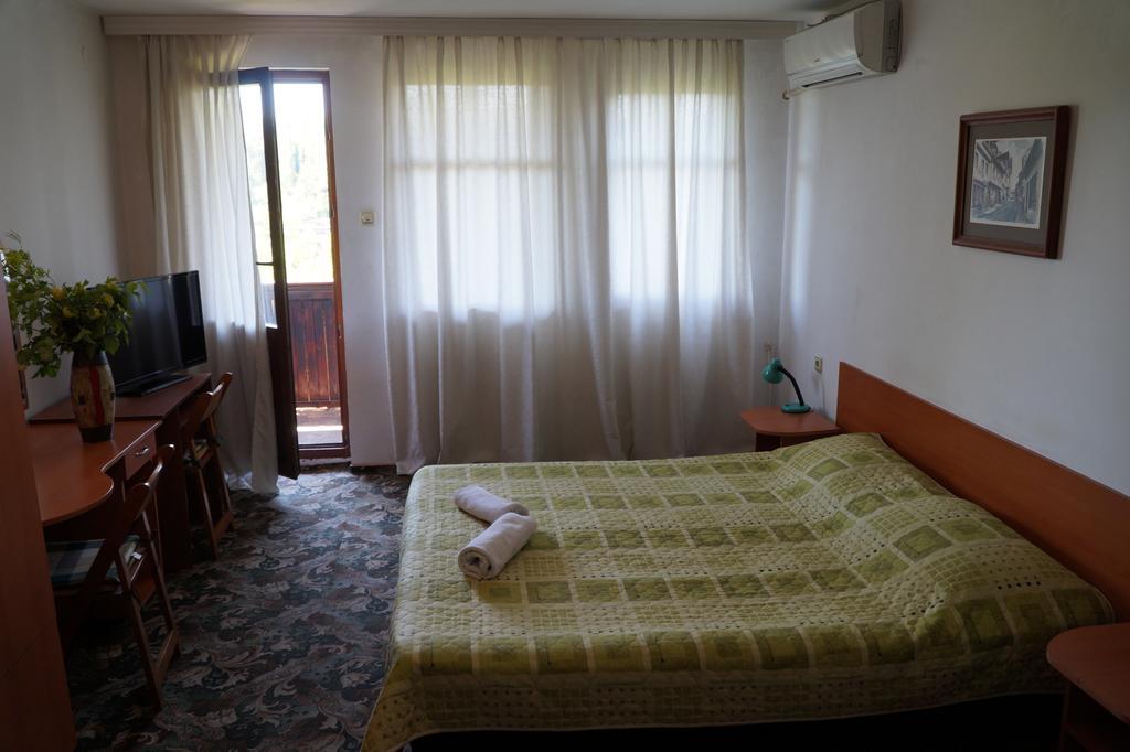 Guestrooms Ross Veliko Tărnovo Esterno foto