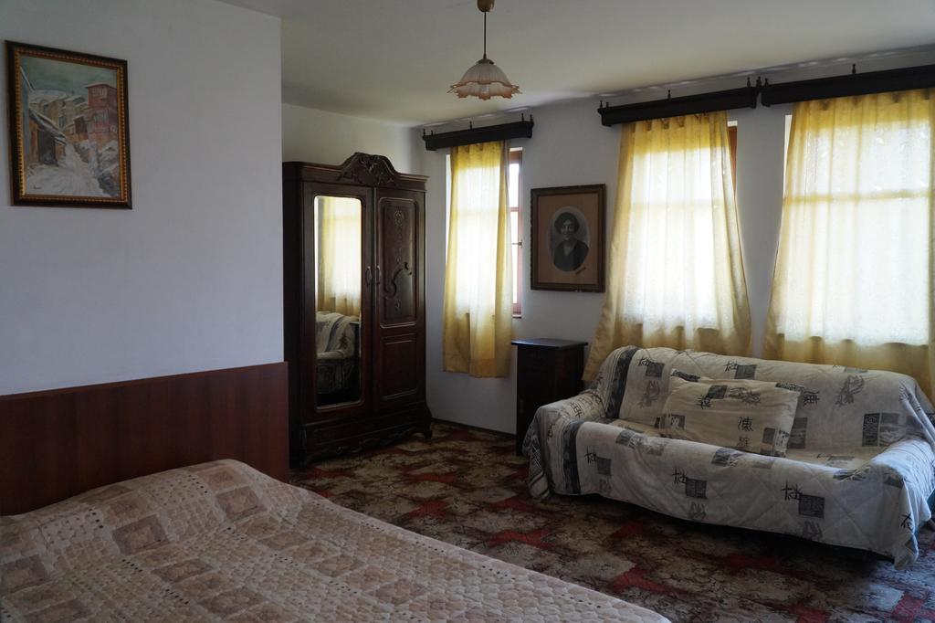 Guestrooms Ross Veliko Tărnovo Esterno foto